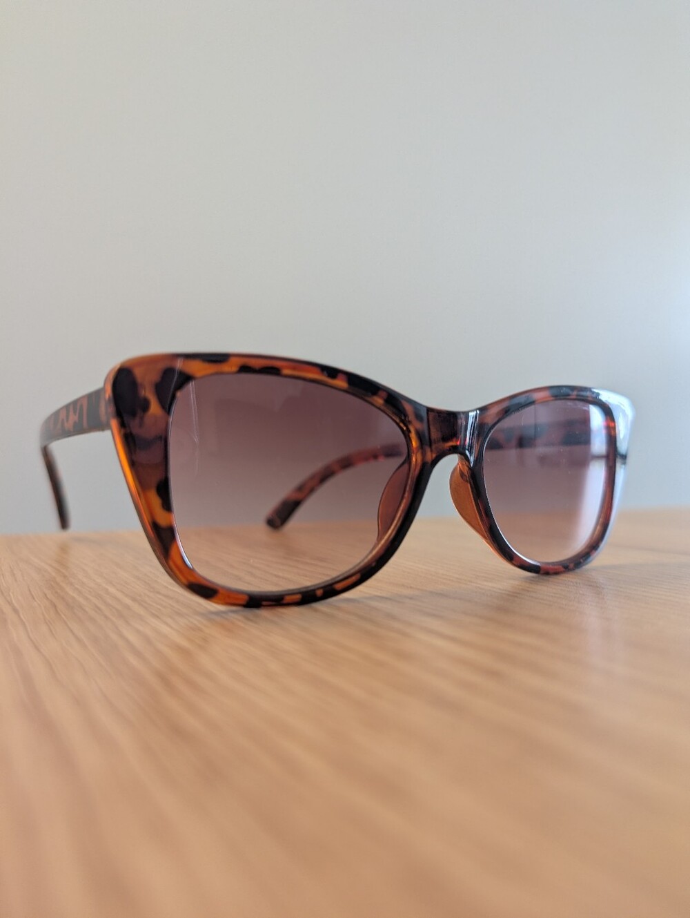 Tortoiseshell Sunglasses - Brown
